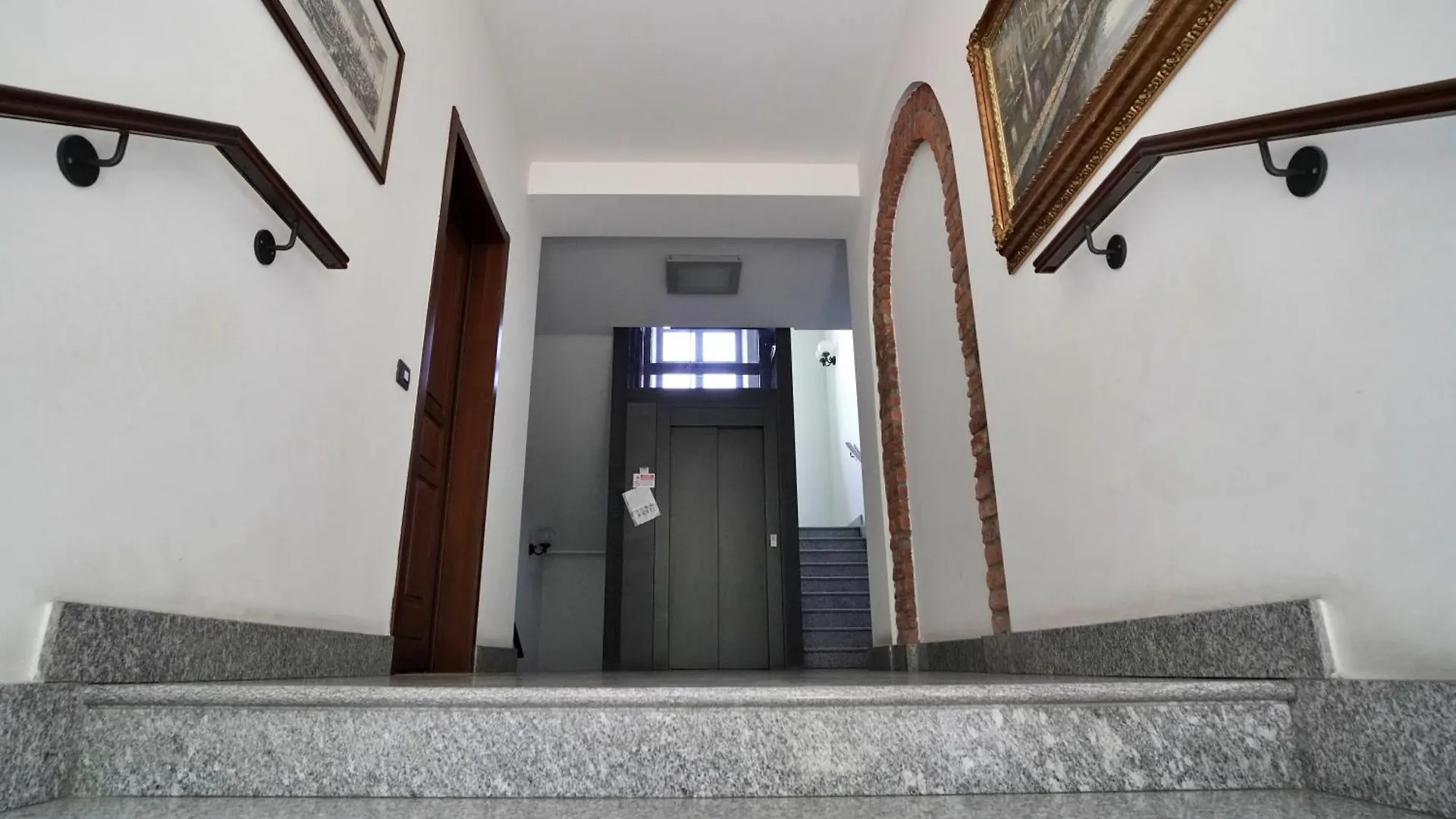 Apartment Bwr - Appartamenti Su Naviglio Martesana, Via Meli Milan